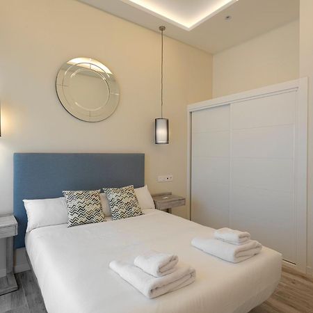 Fresh Velazquez Apartments Малага Экстерьер фото