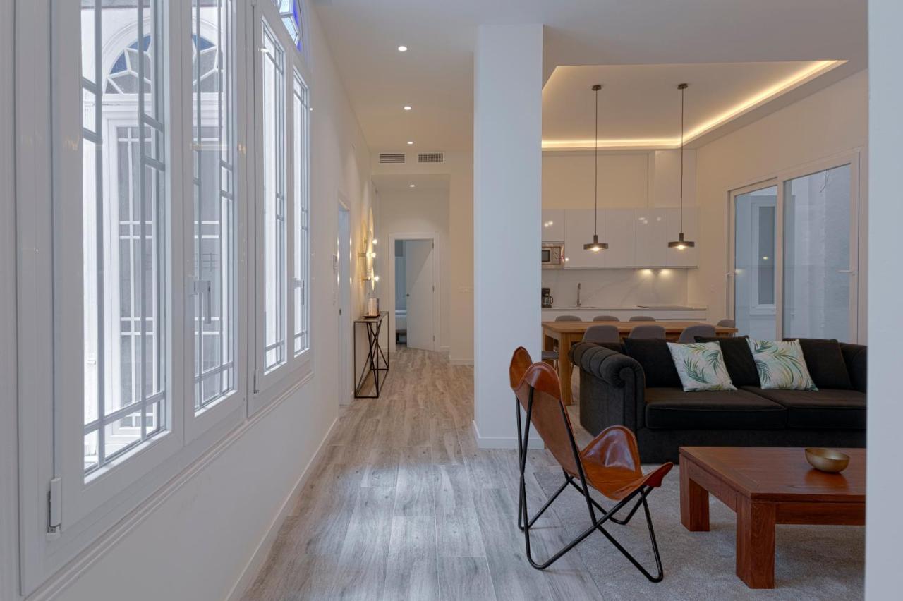 Fresh Velazquez Apartments Малага Экстерьер фото
