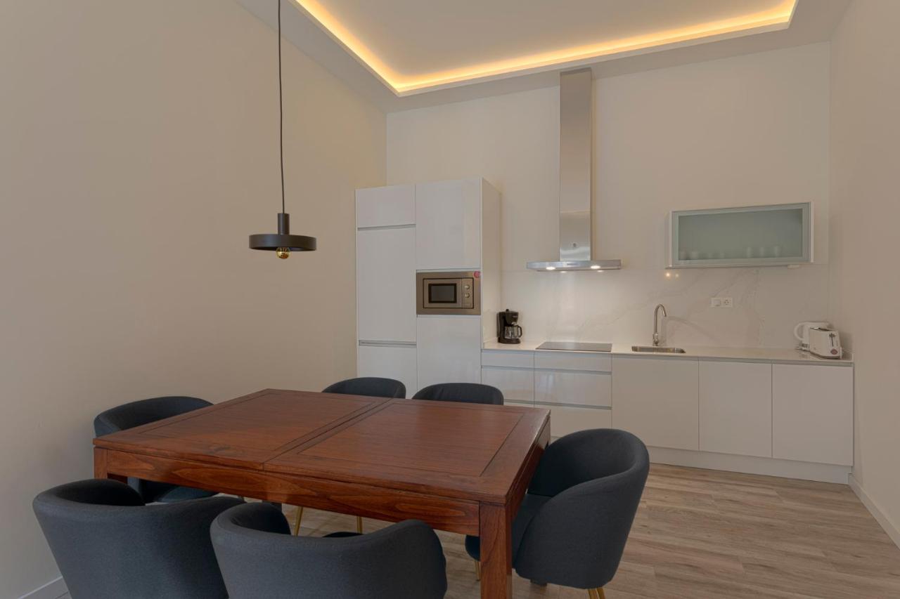 Fresh Velazquez Apartments Малага Экстерьер фото
