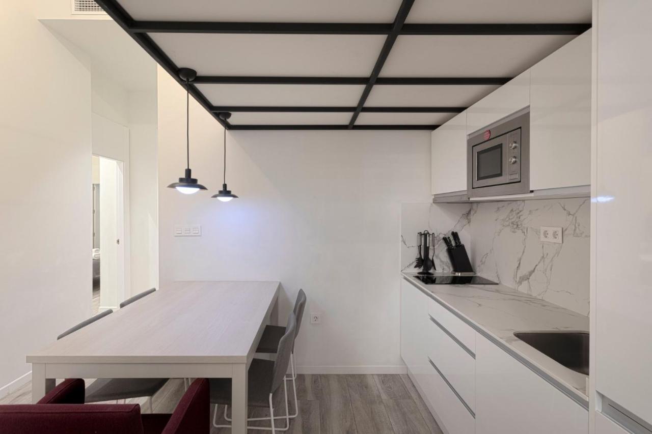Fresh Velazquez Apartments Малага Экстерьер фото
