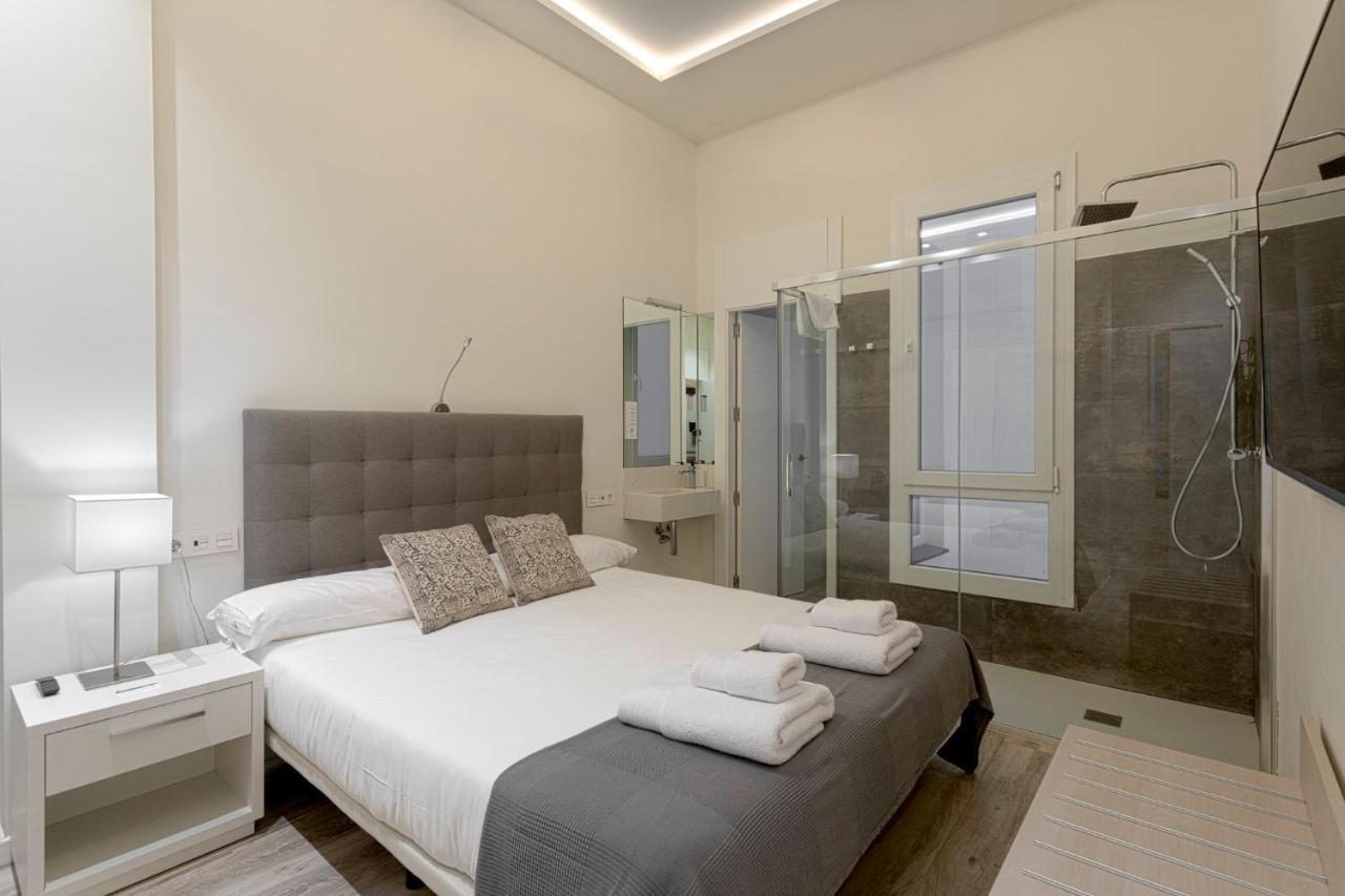 Fresh Velazquez Apartments Малага Экстерьер фото