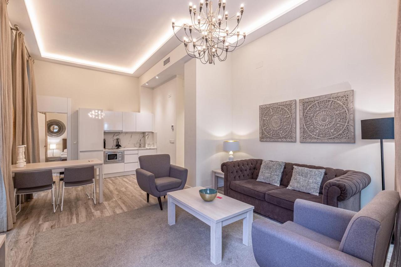Fresh Velazquez Apartments Малага Экстерьер фото