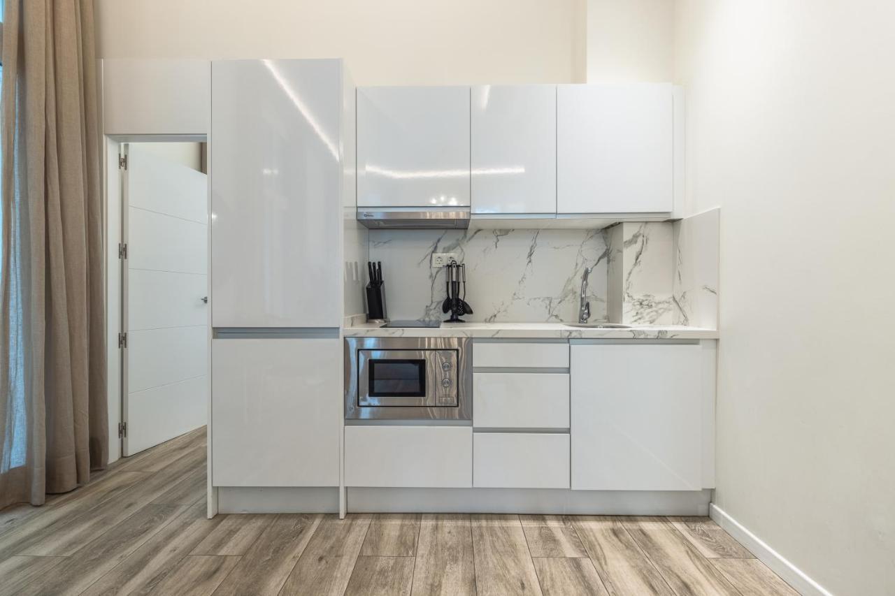Fresh Velazquez Apartments Малага Экстерьер фото