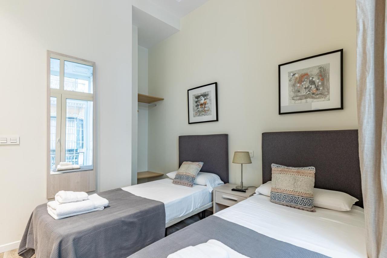 Fresh Velazquez Apartments Малага Экстерьер фото