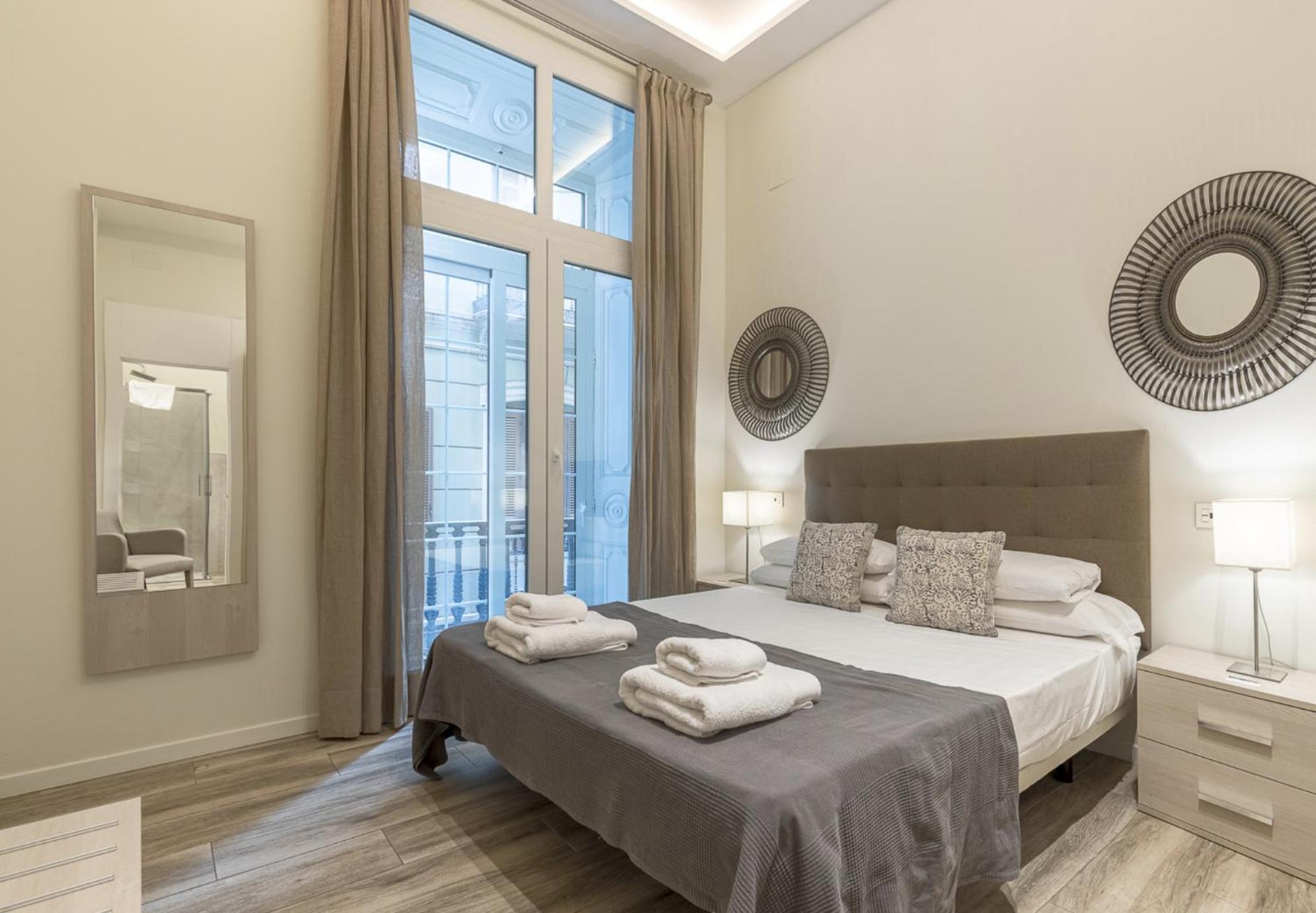 Fresh Velazquez Apartments Малага Экстерьер фото
