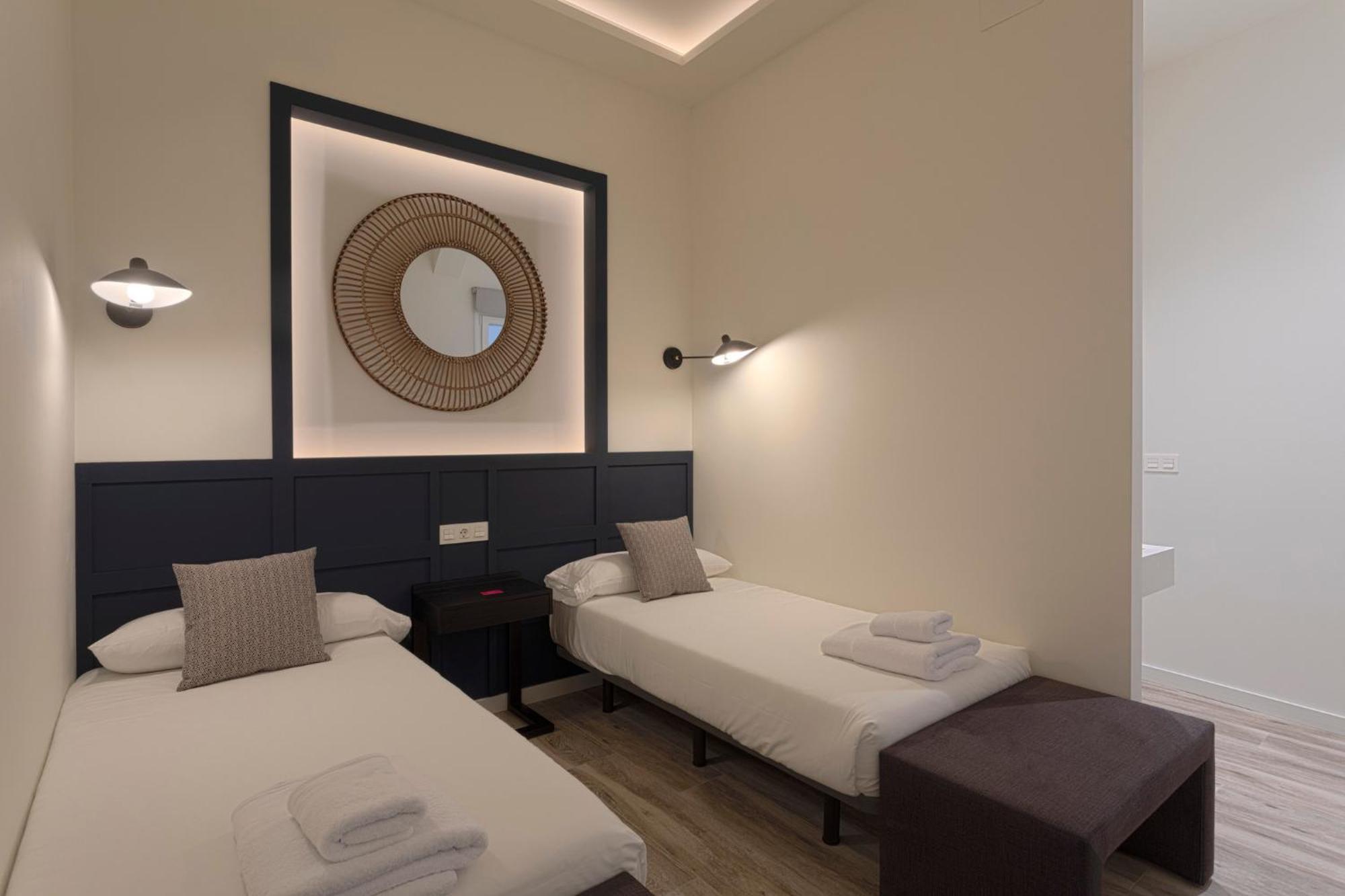 Fresh Velazquez Apartments Малага Экстерьер фото