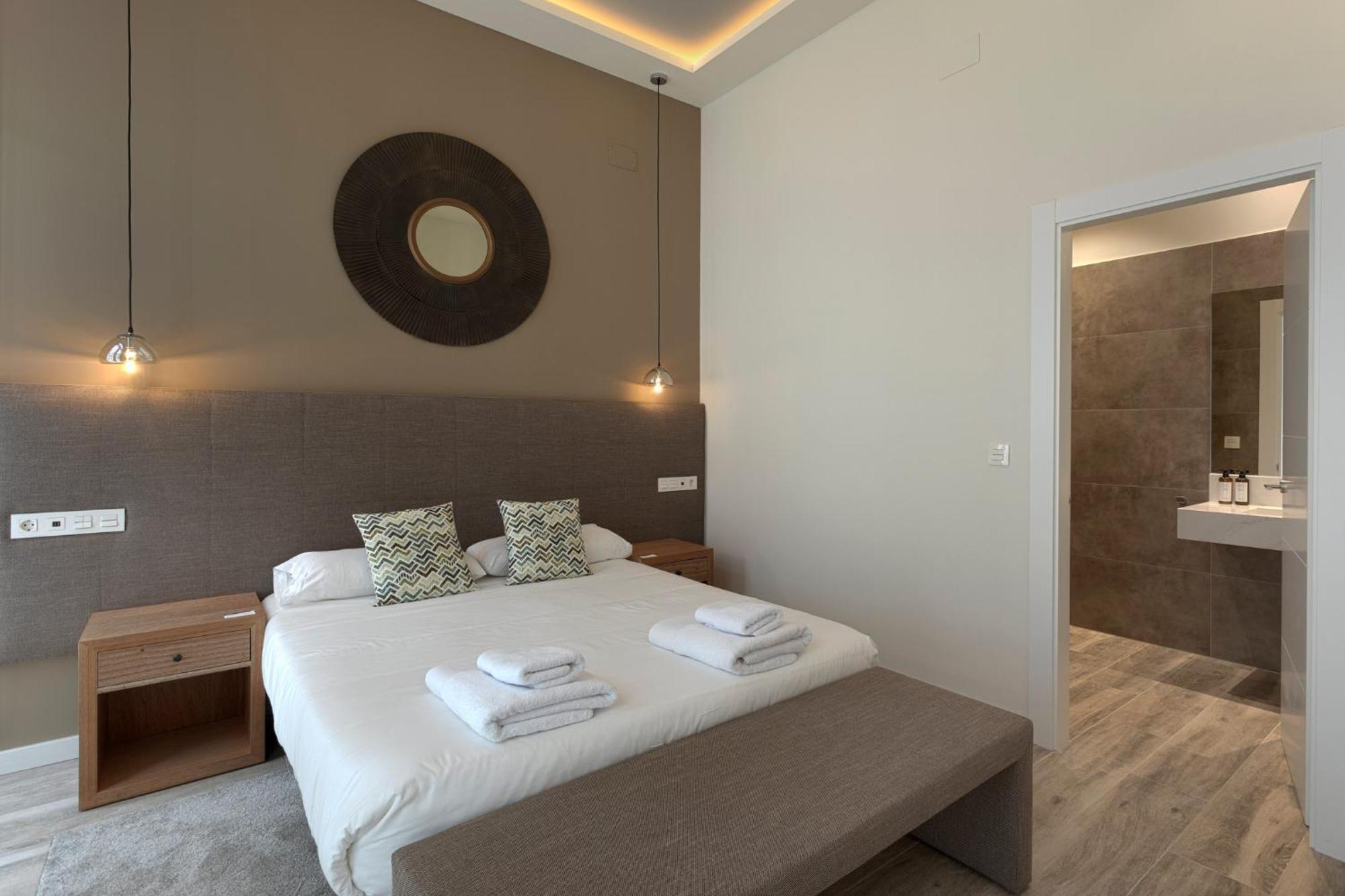 Fresh Velazquez Apartments Малага Экстерьер фото